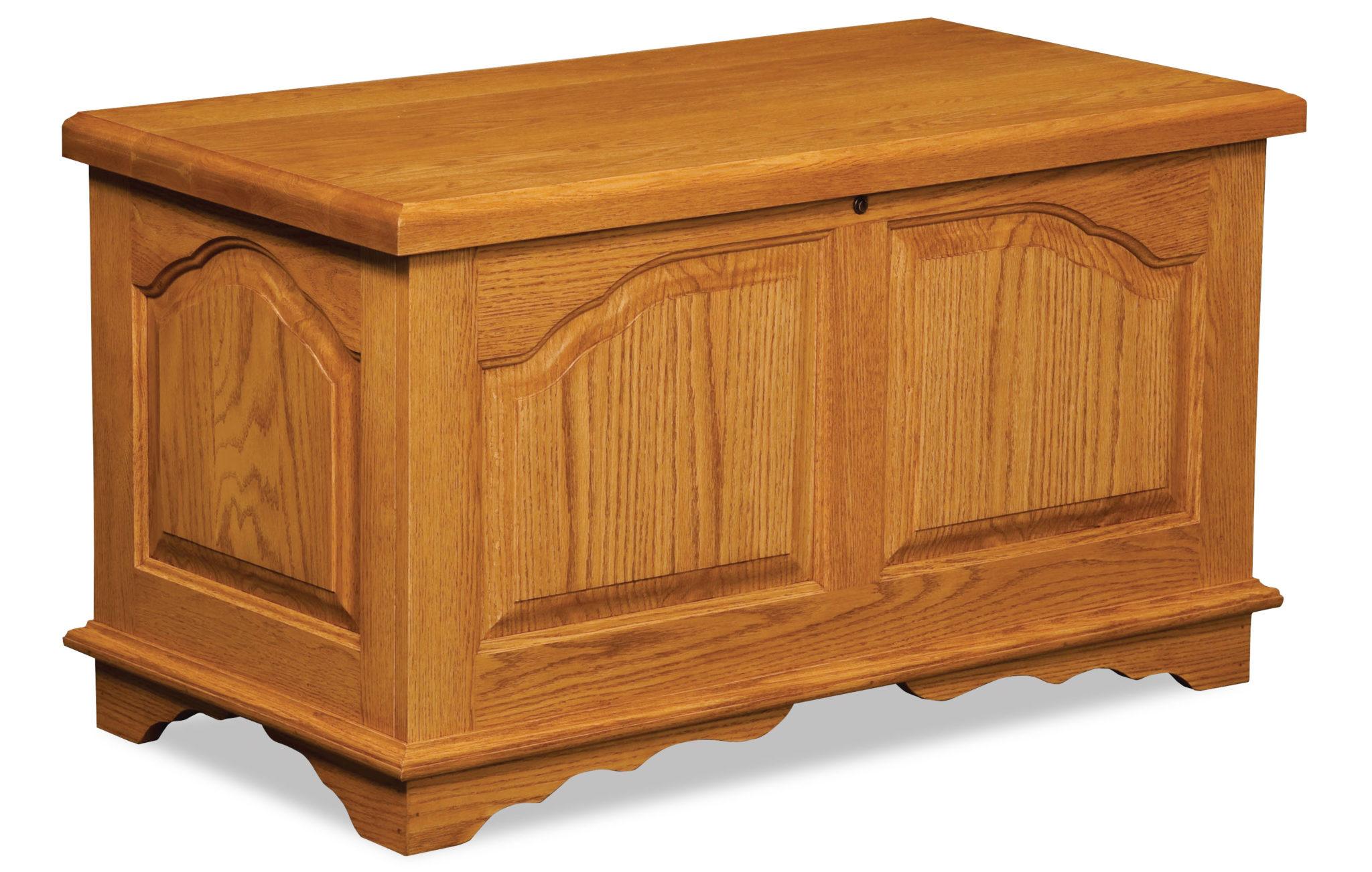 Cathedral Cedar Chest | Amish Solid Wood Chests | Kvadro Furniture